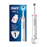 Image of Oral-B Pro 3 Electric Toothbrush, 3000, White