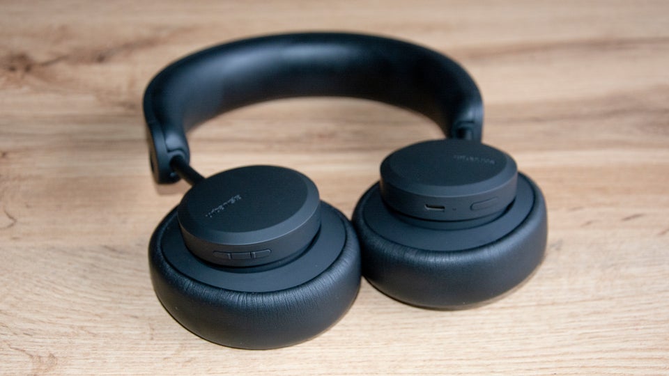 Best over-ear headphones: Urbanista Los Angeles